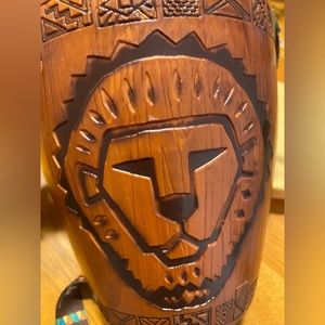 Lion king Disney Parks Drum Popcorn bucket with strap. 🥰😍